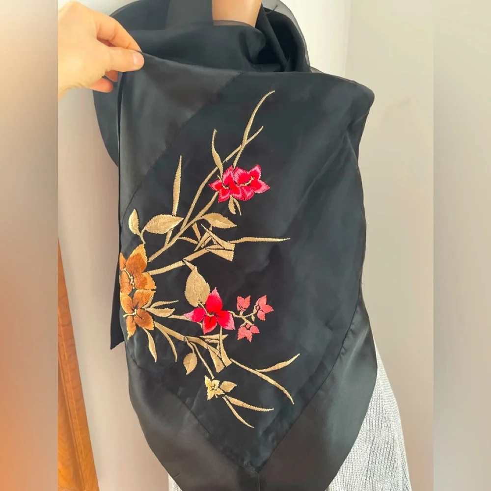 Embroidered black scarf shawl event wrap - Picture 1 of 8